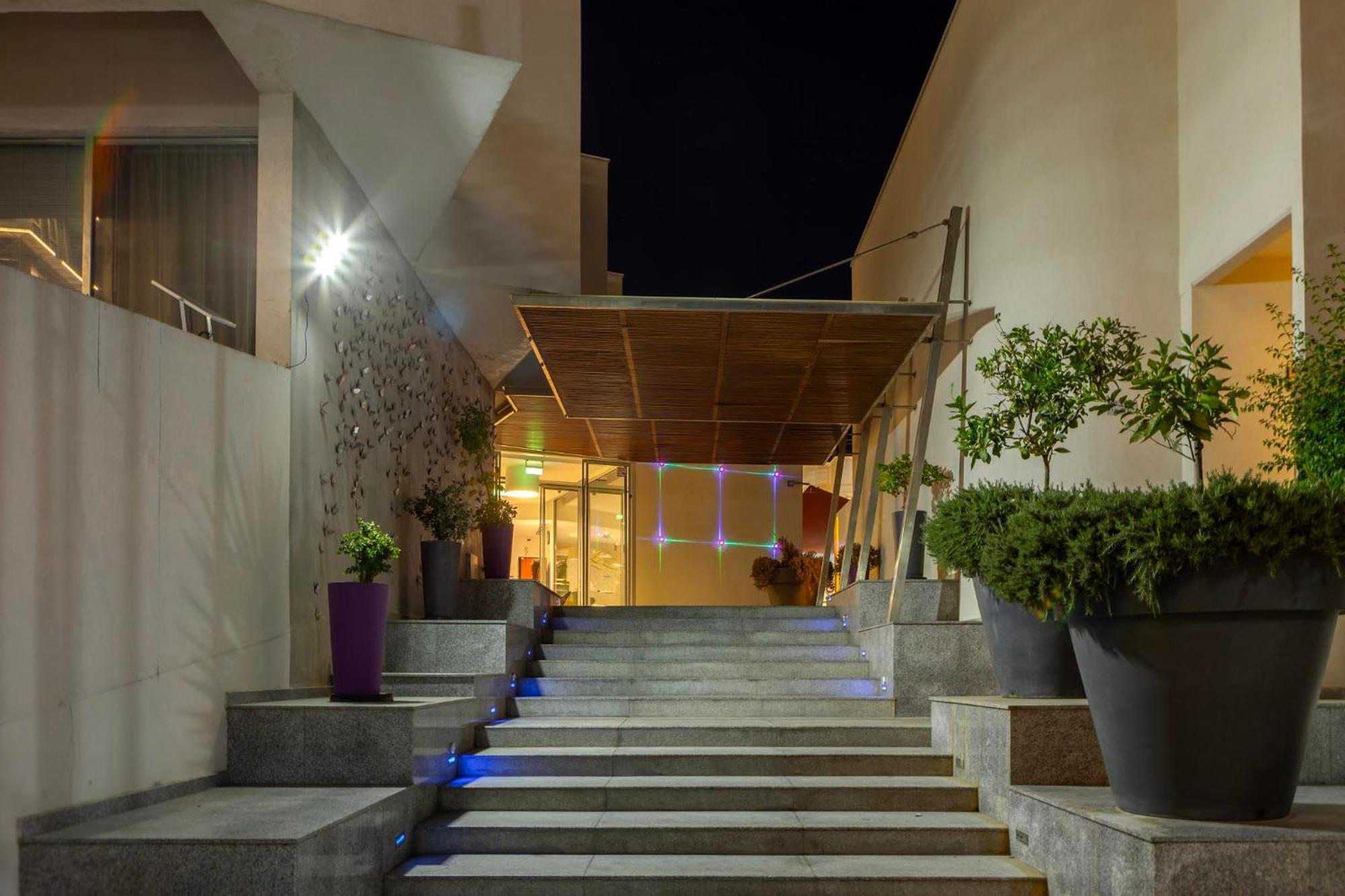 Park Beach Hotel Limassol Exterior foto